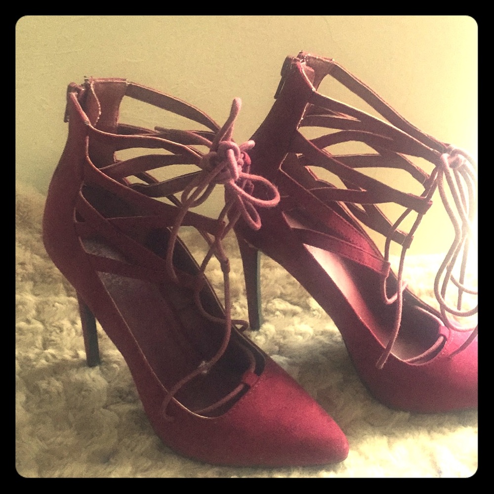 Burgundy heels size 7